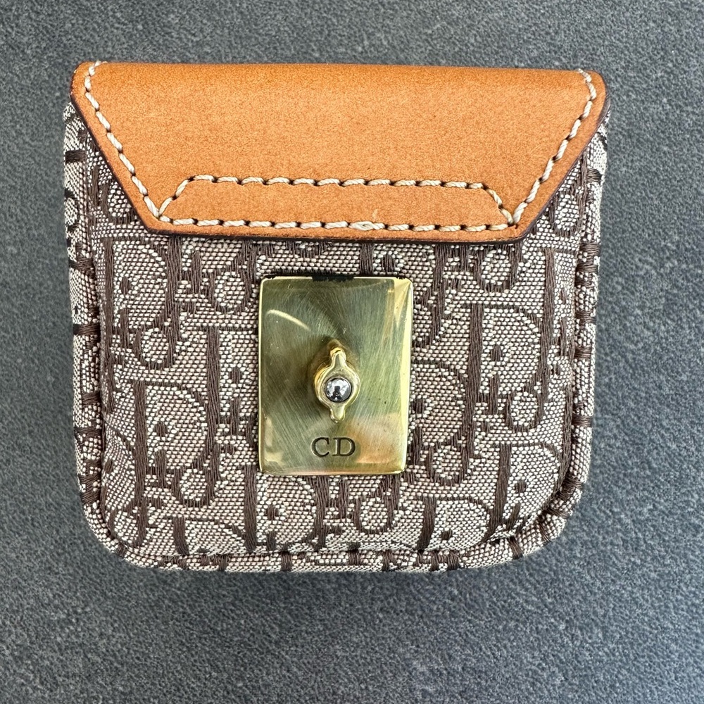 CHRISTIAN DIOR BUCKET HAT REMOVABLE POUCH/COIN PURSE EXCELLENT CONDITION - Picture 6 of 10